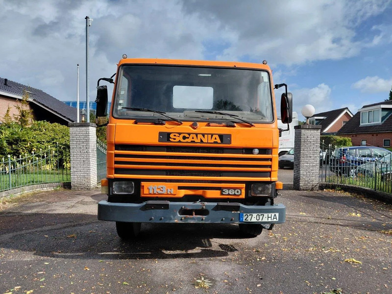 Scania P113-360 6x4 TRUCKHEAD FULL STEEL SPRING BIG AXLES - Tractor head: gambar 2 Scania P113-360 6x4 TRUCKHEAD FULL STEEL SPRING BIG AXLES - Tractor head: gambar 2