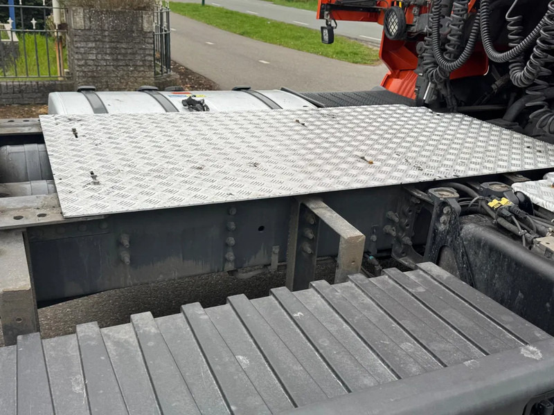 Scania P360 HOLLAND TRUCKHEAD WITH INSPECTION - Tractor head: gambar 4 Scania P360 HOLLAND TRUCKHEAD WITH INSPECTION - Tractor head: gambar 4