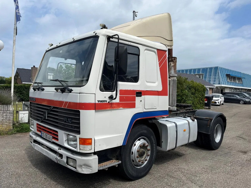 Volvo FL 10.320 4X2 TRUCKHEAD FULL STEEL SUSPENSION - Tractor head: gambar 1 Volvo FL 10.320 4X2 TRUCKHEAD FULL STEEL SUSPENSION - Tractor head: gambar 1