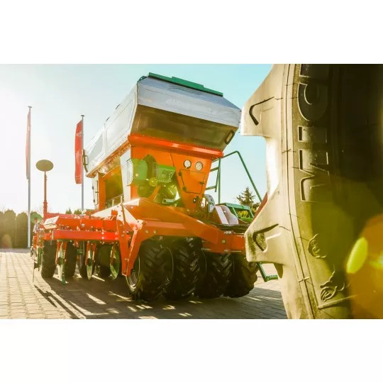 AGRO-MASZ Siewnik pneumatyczny do uprawy pasowej SLAVIS - Bor benih: gambar 2 AGRO-MASZ Siewnik pneumatyczny do uprawy pasowej SLAVIS - Bor benih: gambar 2