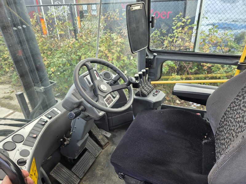 Kalmar DCE 55-6HM diesel heftruck 5.5 tons diesel heftruck - Forklift diesel: gambar 5 Kalmar DCE 55-6HM diesel heftruck 5.5 tons diesel heftruck - Forklift diesel: gambar 5