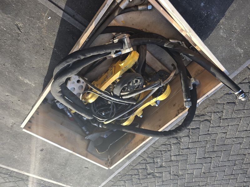 Liebherr likufix sw33 likufix sw 33 schnelwechsler - Skrup cepat untuk Peralatan konstruksi: gambar 5 Liebherr likufix sw33 likufix sw 33 schnelwechsler - Skrup cepat untuk Peralatan konstruksi: gambar 5
