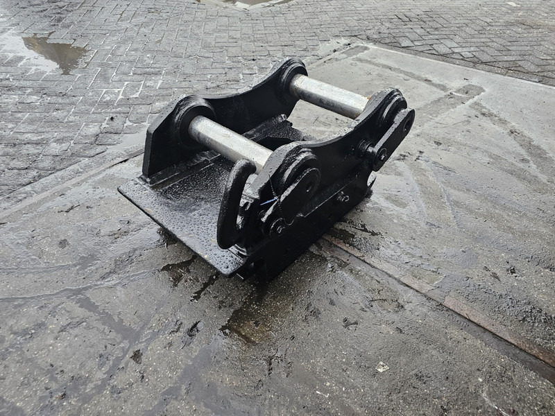 Oilquick 80 coupler connector oq80 oilquick steelwrist - Skrup cepat untuk Peralatan konstruksi: gambar 4 Oilquick 80 coupler connector oq80 oilquick steelwrist - Skrup cepat untuk Peralatan konstruksi: gambar 4