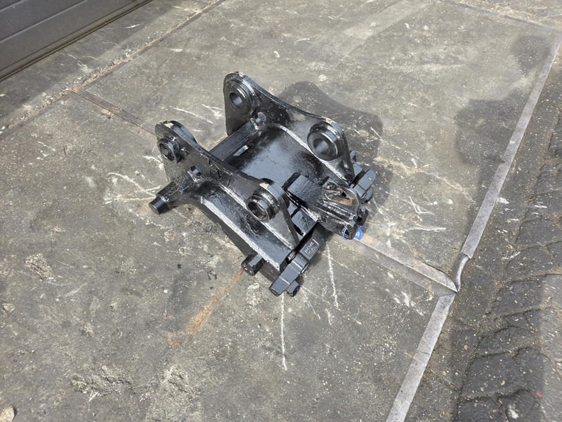 Snelwissel cw30 cw 40 verachtert coupler verachtert cw30 cw 40 - Skrup cepat untuk Peralatan konstruksi: gambar 2 Snelwissel cw30 cw 40 verachtert coupler verachtert cw30 cw 40 - Skrup cepat untuk Peralatan konstruksi: gambar 2