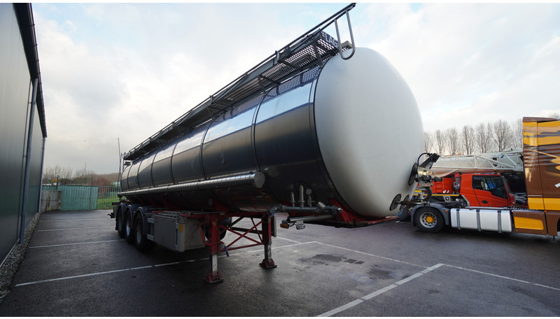 Burg 3 AXLE TANK CHEMIE TRAILER 30.000LTR - Semi-trailer tangki: gambar 3 Burg 3 AXLE TANK CHEMIE TRAILER 30.000LTR - Semi-trailer tangki: gambar 3