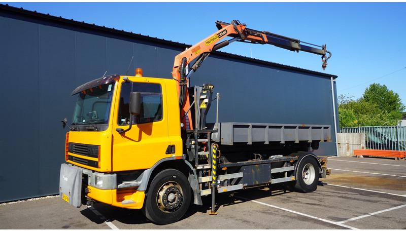 DAF CF 65.210 HOOKARM SYSTEM WITH PALFINGER PK 9501 CRANE - Truk derek: gambar 2 DAF CF 65.210 HOOKARM SYSTEM WITH PALFINGER PK 9501 CRANE - Truk derek: gambar 2