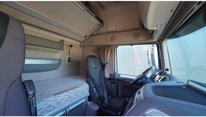 DAF XF460 8X2 HOOKARM SYSTEM TRUCK - Hook lift: gambar 5 DAF XF460 8X2 HOOKARM SYSTEM TRUCK - Hook lift: gambar 5