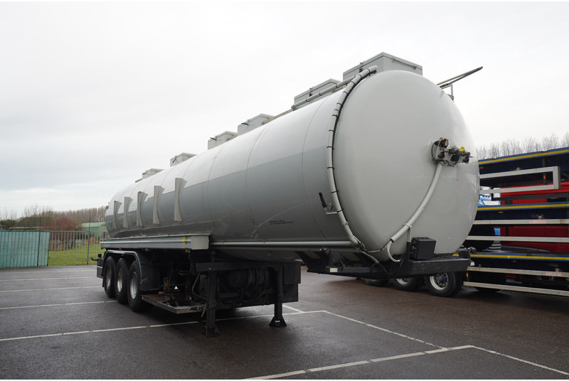 Dijkstra 3 AXLE TANK TRAILER 36 M3 - Semi-trailer tangki: gambar 3 Dijkstra 3 AXLE TANK TRAILER 36 M3 - Semi-trailer tangki: gambar 3