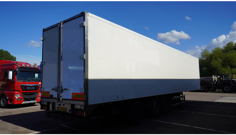 H.T.F. 3 AXLE FRIGO TRAILER CARRIER VECTOR 1800 - Semi-trailer berpendingin: gambar 5 H.T.F. 3 AXLE FRIGO TRAILER CARRIER VECTOR 1800 - Semi-trailer berpendingin: gambar 5