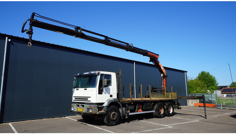 Iveco EUROTRAKKER CURSOR 350 6X4 FALTBED WITH PALFINGER PK 20002 CRANE - Truk derek: gambar 2 Iveco EUROTRAKKER CURSOR 350 6X4 FALTBED WITH PALFINGER PK 20002 CRANE - Truk derek: gambar 2