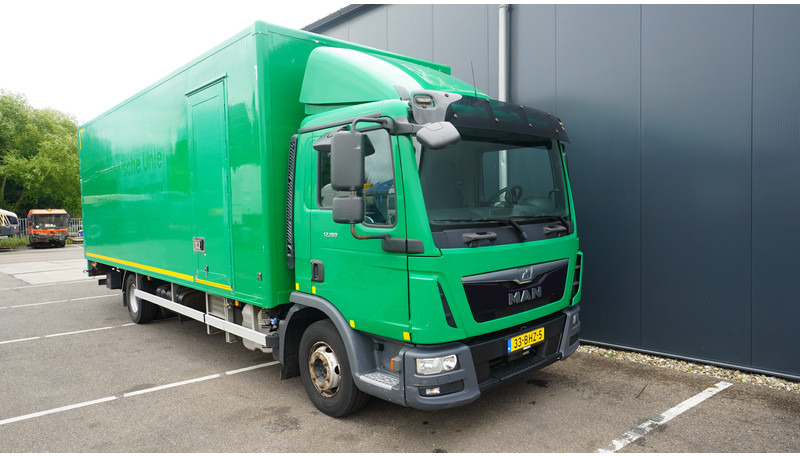 MAN TGL12.180 4X2 CLOSED BOX - Truk box: gambar 5 MAN TGL12.180 4X2 CLOSED BOX - Truk box: gambar 5