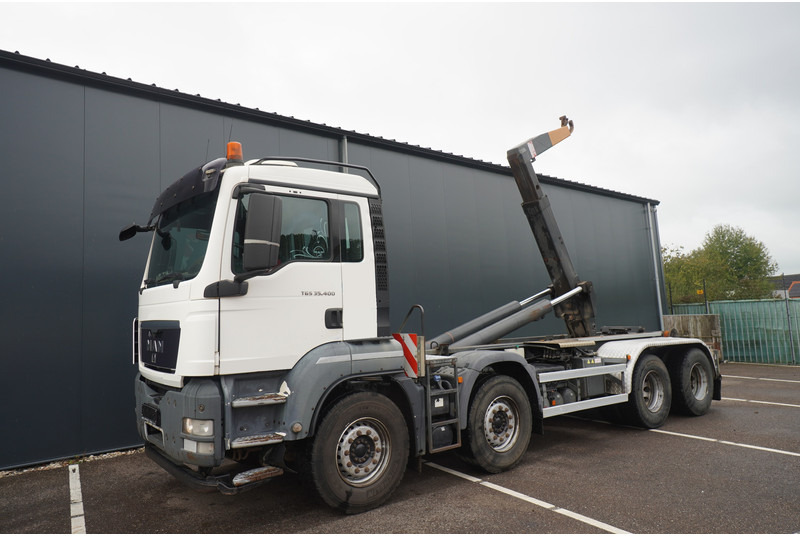MAN TGS 35.400 8x4 HOOKARM SYSTEM MANUAL GEARBOX - Hook lift: gambar 2 MAN TGS 35.400 8x4 HOOKARM SYSTEM MANUAL GEARBOX - Hook lift: gambar 2