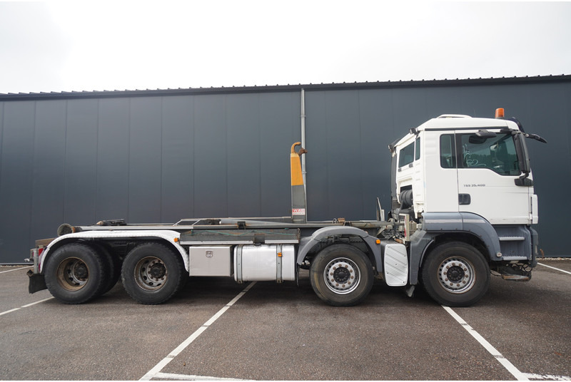 MAN TGS 35.400 8x4 HOOKARM SYSTEM MANUAL GEARBOX - Hook lift: gambar 4 MAN TGS 35.400 8x4 HOOKARM SYSTEM MANUAL GEARBOX - Hook lift: gambar 4