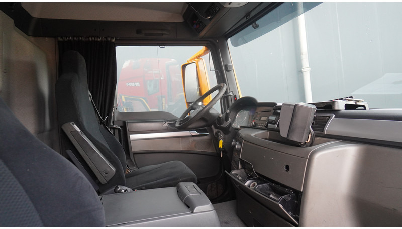 MAN TGS 35.440 8X4 2 SIDE TIPPER WITH HMF Z 1943 CRANE 415.000KM - Truk derek: gambar 5 MAN TGS 35.440 8X4 2 SIDE TIPPER WITH HMF Z 1943 CRANE 415.000KM - Truk derek: gambar 5