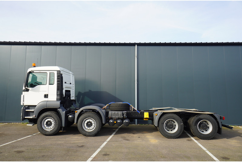 MAN TGS41.400 8X4 BB-WW NEW UNUSED CHASSIS EURO3 - Truk sasis: gambar 1 MAN TGS41.400 8X4 BB-WW NEW UNUSED CHASSIS EURO3 - Truk sasis: gambar 1