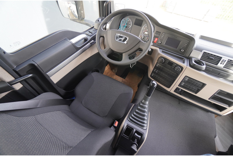MAN TGS41.400 8X4 BB-WW NEW UNUSED CHASSIS EURO3 - Truk sasis: gambar 5 MAN TGS41.400 8X4 BB-WW NEW UNUSED CHASSIS EURO3 - Truk sasis: gambar 5