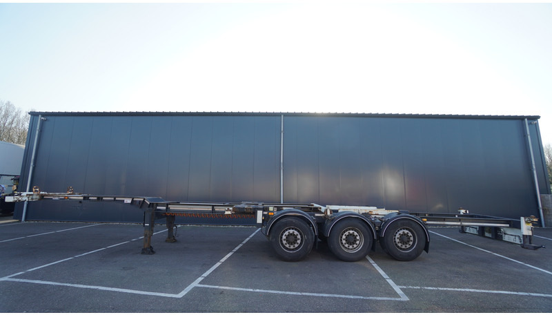 Renders 3 AXLE EXTENDABLE CONTAINER TRANSPORT TRAILER - Semi-trailer pengangkut mobil: gambar 1 Renders 3 AXLE EXTENDABLE CONTAINER TRANSPORT TRAILER - Semi-trailer pengangkut mobil: gambar 1