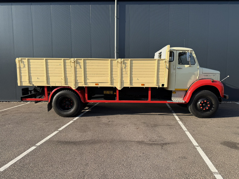 Scania 50 L5046 4X2 CLASSIC OLDTIMER OPEN BOX TRUCK - Truk flatbed: gambar 3 Scania 50 L5046 4X2 CLASSIC OLDTIMER OPEN BOX TRUCK - Truk flatbed: gambar 3