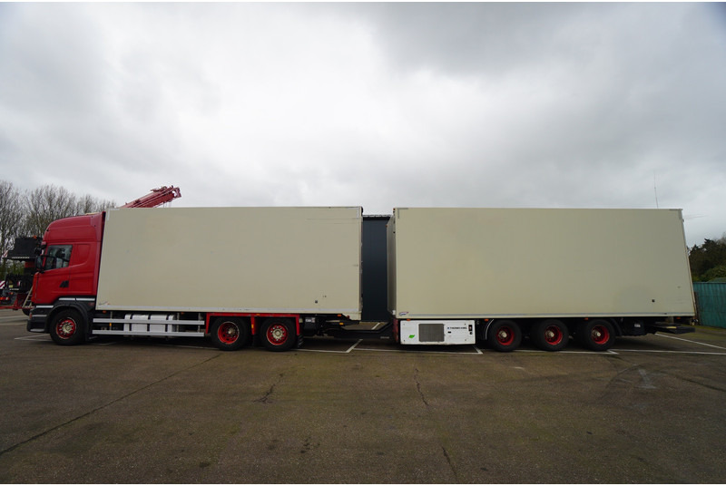 Scania R 580 V8 6X2 FRIGO RETARDER IN COMBI WITH BURG TRAILER - Truk berpendingin: gambar 1 Scania R 580 V8 6X2 FRIGO RETARDER IN COMBI WITH BURG TRAILER - Truk berpendingin: gambar 1