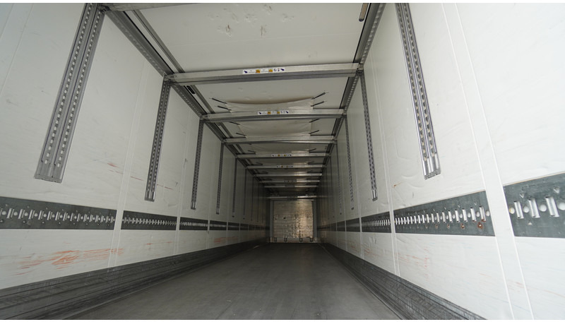 Schmitz Cargobull 3 AXLE FRIGO TRAILER - Semi-trailer berpendingin: gambar 4 Schmitz Cargobull 3 AXLE FRIGO TRAILER - Semi-trailer berpendingin: gambar 4