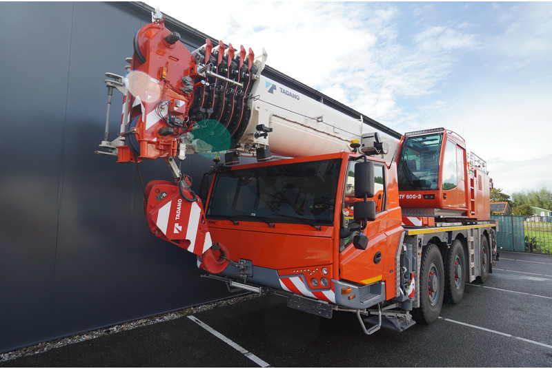 Tadano-Faun ATF60G-3 6X6X6 WITH JIB - Truk derek: gambar 2 Tadano-Faun ATF60G-3 6X6X6 WITH JIB - Truk derek: gambar 2