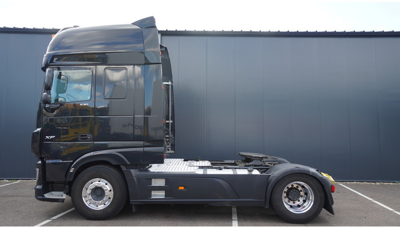 DAF XF 530 SSC RETARDER PTO 753.000KM - Tractor head: gambar 1 DAF XF 530 SSC RETARDER PTO 753.000KM - Tractor head: gambar 1
