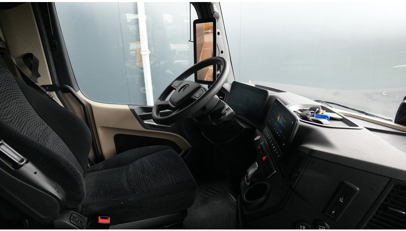 Mercedes-Benz ACTROS 1945 GIGASPACE 728.200KM - Tractor head: gambar 5 Mercedes-Benz ACTROS 1945 GIGASPACE 728.200KM - Tractor head: gambar 5