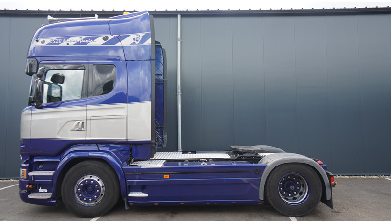Scania R 520 V8 RETARDER TOPLINE ADR - Tractor head: gambar 1 Scania R 520 V8 RETARDER TOPLINE ADR - Tractor head: gambar 1