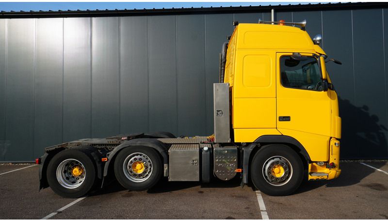 Volvo FH 440 6x2 tractor unit - Tractor head: gambar 2 Volvo FH 440 6x2 tractor unit - Tractor head: gambar 2