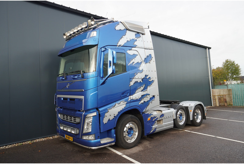 Volvo FH 540 6X2 GLOBETROTTER XL 455.000KM - Tractor head: gambar 3 Volvo FH 540 6X2 GLOBETROTTER XL 455.000KM - Tractor head: gambar 3
