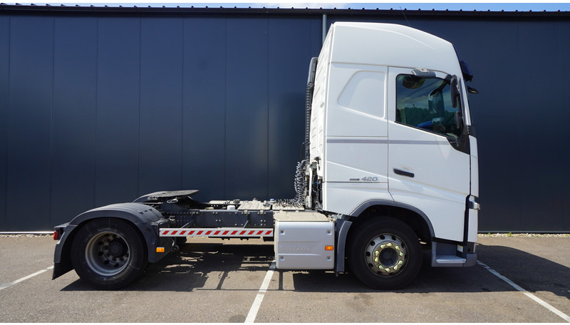 Volvo FH420 4X2 ADR EURO6 - Tractor head: gambar 5 Volvo FH420 4X2 ADR EURO6 - Tractor head: gambar 5