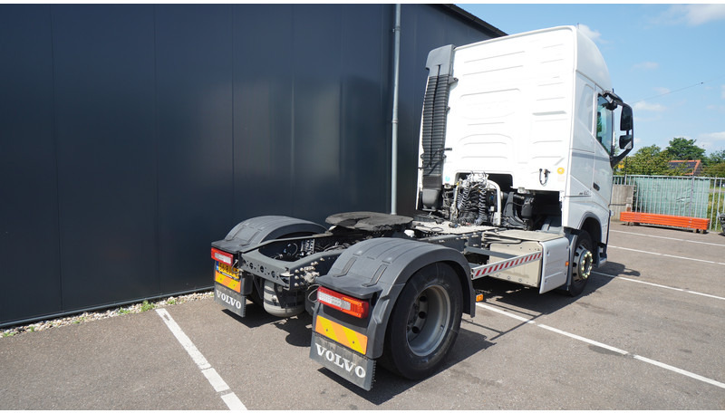 Volvo FH420 4X2 ADR EURO6 - Tractor head: gambar 4 Volvo FH420 4X2 ADR EURO6 - Tractor head: gambar 4