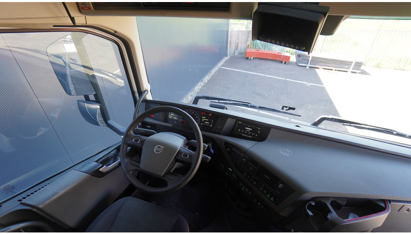 Volvo FH420 6X2 ADR EURO 6 - Tractor head: gambar 5 Volvo FH420 6X2 ADR EURO 6 - Tractor head: gambar 5