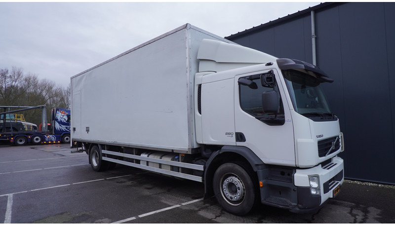 Volvo FE 280 CLOSED BOX 354.000KM MANUAL GEARBOX - Truk box: gambar 4 Volvo FE 280 CLOSED BOX 354.000KM MANUAL GEARBOX - Truk box: gambar 4