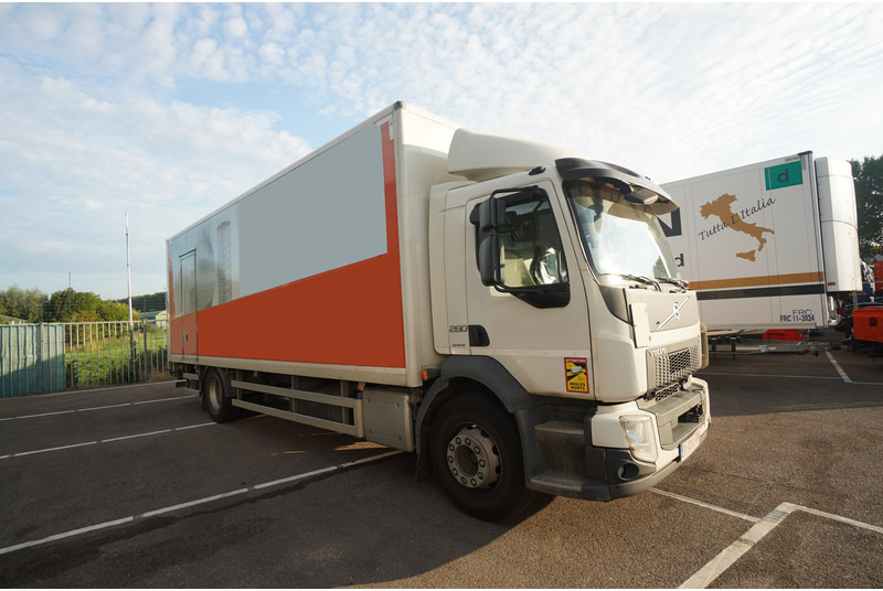 Volvo FL 280 CLOSED BOX BROKEN ENGINE NOT DRIVABLE - Truk box: gambar 3 Volvo FL 280 CLOSED BOX BROKEN ENGINE NOT DRIVABLE - Truk box: gambar 3