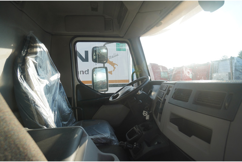 Volvo FL 280 CLOSED BOX BROKEN ENGINE NOT DRIVABLE - Truk box: gambar 5 Volvo FL 280 CLOSED BOX BROKEN ENGINE NOT DRIVABLE - Truk box: gambar 5