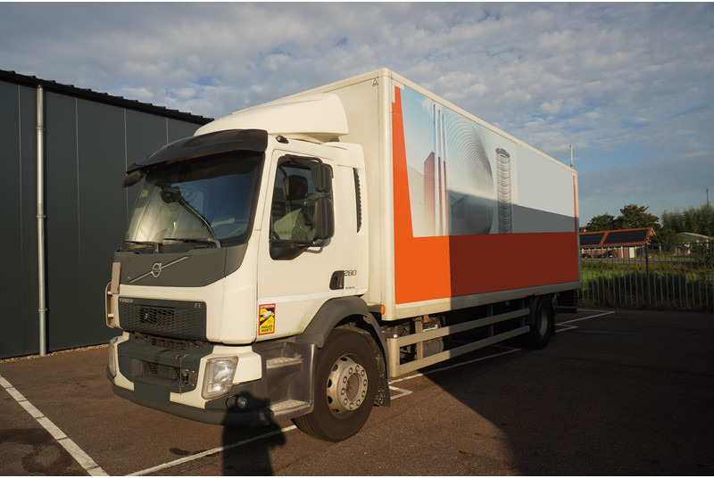 Volvo FL 280 CLOSED BOX BROKEN ENGINE NOT DRIVABLE - Truk box: gambar 2 Volvo FL 280 CLOSED BOX BROKEN ENGINE NOT DRIVABLE - Truk box: gambar 2