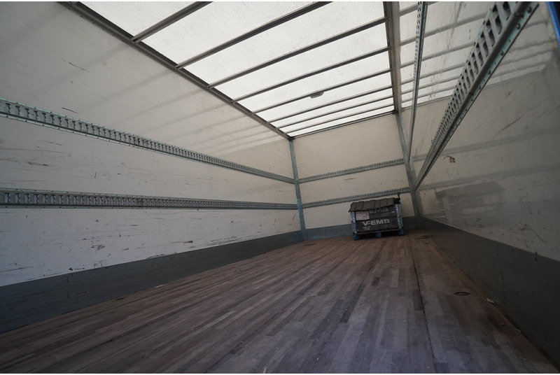 Volvo FL 280 CLOSED BOX BROKEN ENGINE NOT DRIVABLE - Truk box: gambar 4 Volvo FL 280 CLOSED BOX BROKEN ENGINE NOT DRIVABLE - Truk box: gambar 4