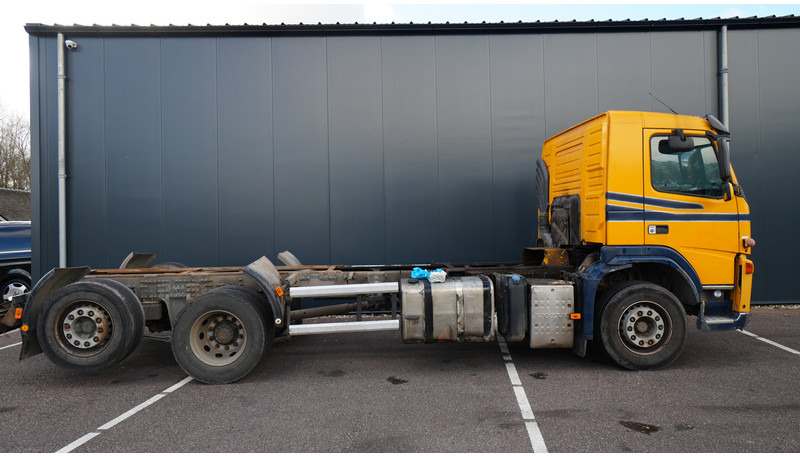 Volvo FM9 340 6X2 CHASSIS EURO 5 480000KM - Truk sasis: gambar 2 Volvo FM9 340 6X2 CHASSIS EURO 5 480000KM - Truk sasis: gambar 2