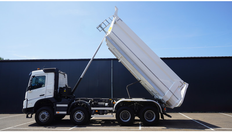 Volvo NEW FMX 460 8X6 TIPPER EURO 6 - Truk jungkit: gambar 1 Volvo NEW FMX 460 8X6 TIPPER EURO 6 - Truk jungkit: gambar 1