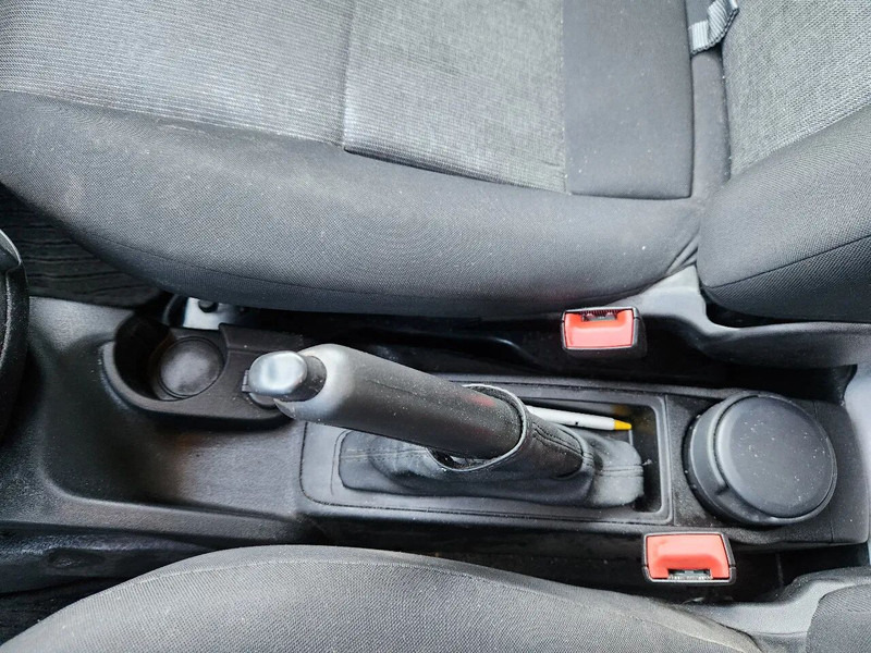 Van kecil Fiat Doblò Maxi, 2017, 188000km, Airco,Parksens, Tuv. First owner: gambar 17