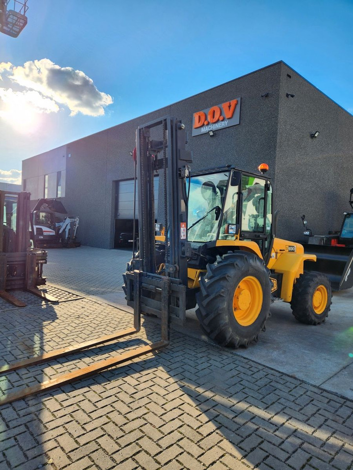 JCB 930 4 x 4 - Forklift diesel: gambar 1 JCB 930 4 x 4 - Forklift diesel: gambar 1