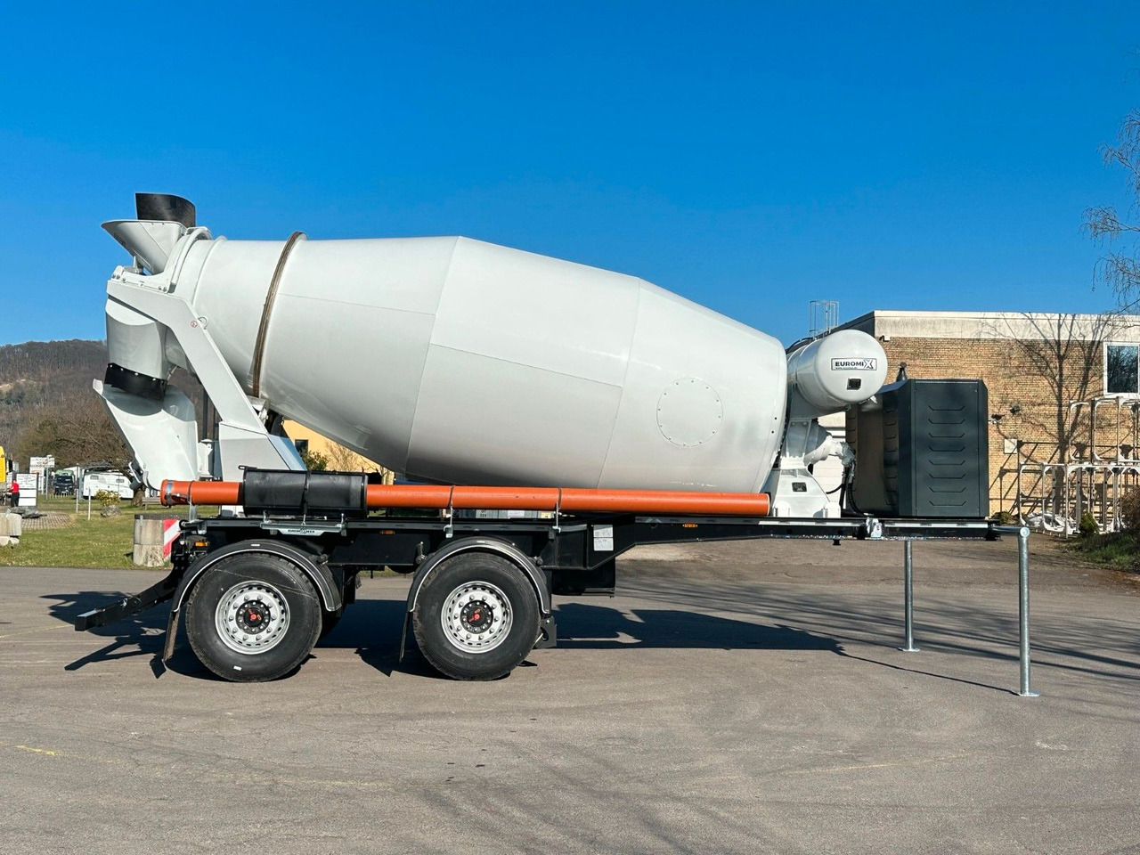 EUROMIX MTP - 10m³ Betonmischer-Auflieger - Truk pengaduk beton: gambar 4 EUROMIX MTP - 10m³ Betonmischer-Auflieger - Truk pengaduk beton: gambar 4