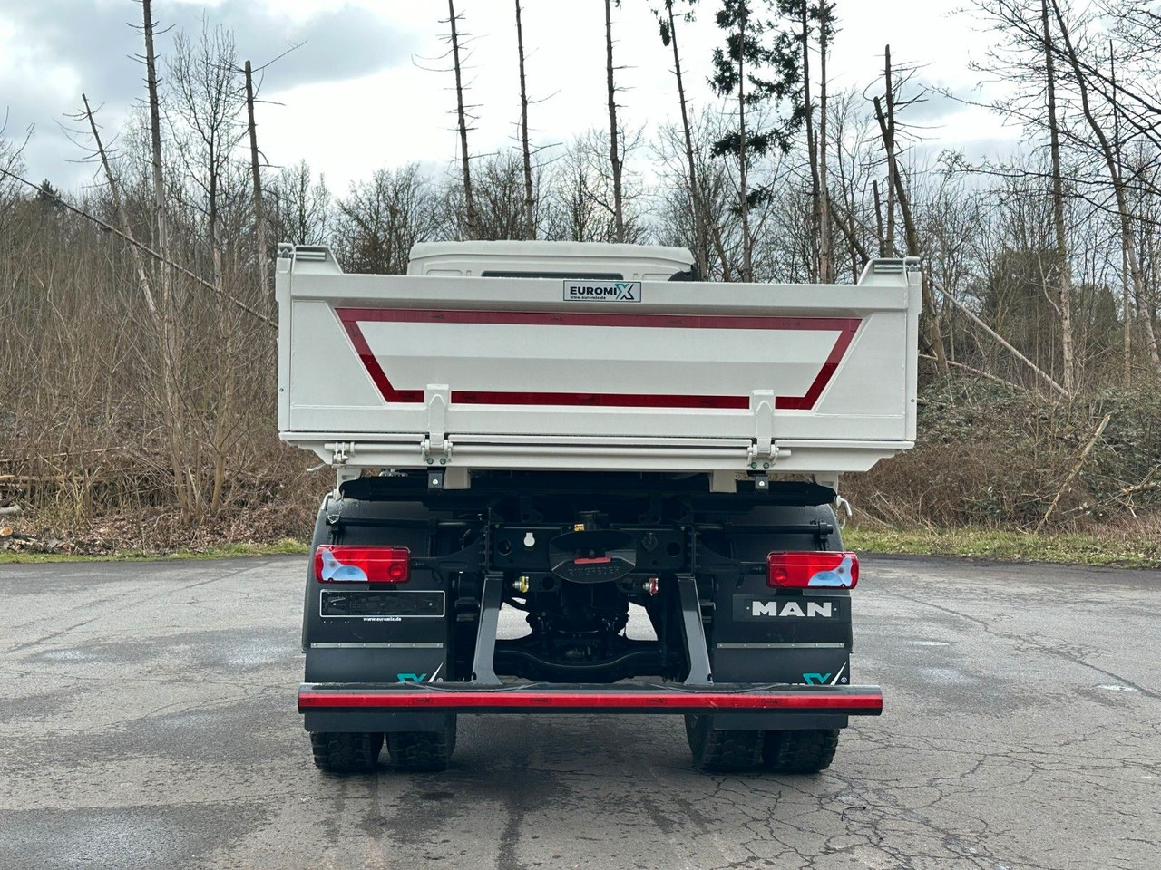 MAN TGM 18.320 4X4 Euro 6e Euromix 3-Seiten-Kipper - Truk jungkit: gambar 5 MAN TGM 18.320 4X4 Euro 6e Euromix 3-Seiten-Kipper - Truk jungkit: gambar 5