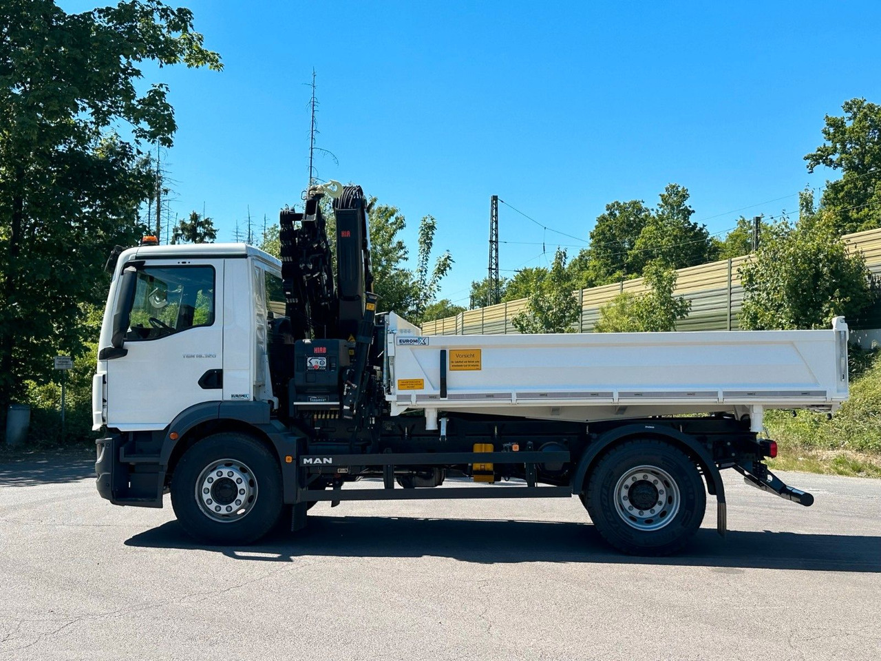 MAN TGM 18.320 4x2 Euro6e Hiab X-HiDuo 138DS-4 - Truk jungkit, Truk derek: gambar 3 MAN TGM 18.320 4x2 Euro6e Hiab X-HiDuo 138DS-4 - Truk jungkit, Truk derek: gambar 3