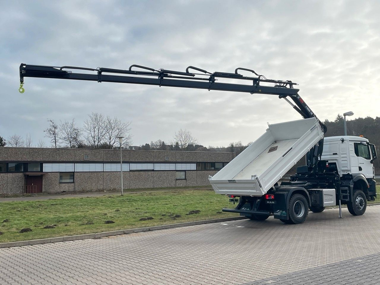 MAN TGS 18.400 TG3 4x4 Euro6e Hiab X-HiDuo 138DS-4 - Truk jungkit, Truk derek: gambar 5 MAN TGS 18.400 TG3 4x4 Euro6e Hiab X-HiDuo 138DS-4 - Truk jungkit, Truk derek: gambar 5