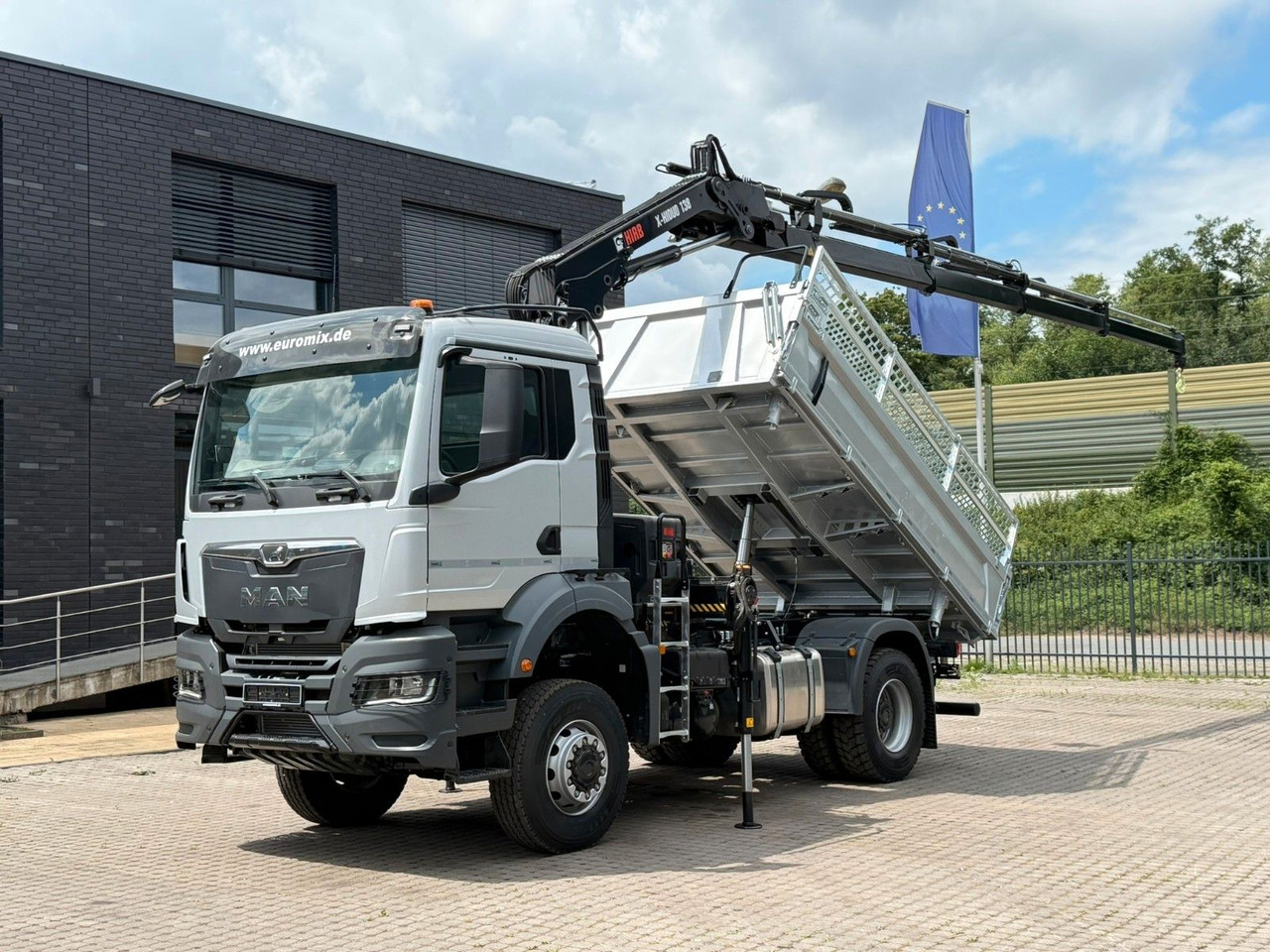 MAN TGS 18.400 TG3 4x4 Euro6e Hiab X-HiDuo 138DS-4 - Truk jungkit, Truk derek: gambar 2 MAN TGS 18.400 TG3 4x4 Euro6e Hiab X-HiDuo 138DS-4 - Truk jungkit, Truk derek: gambar 2