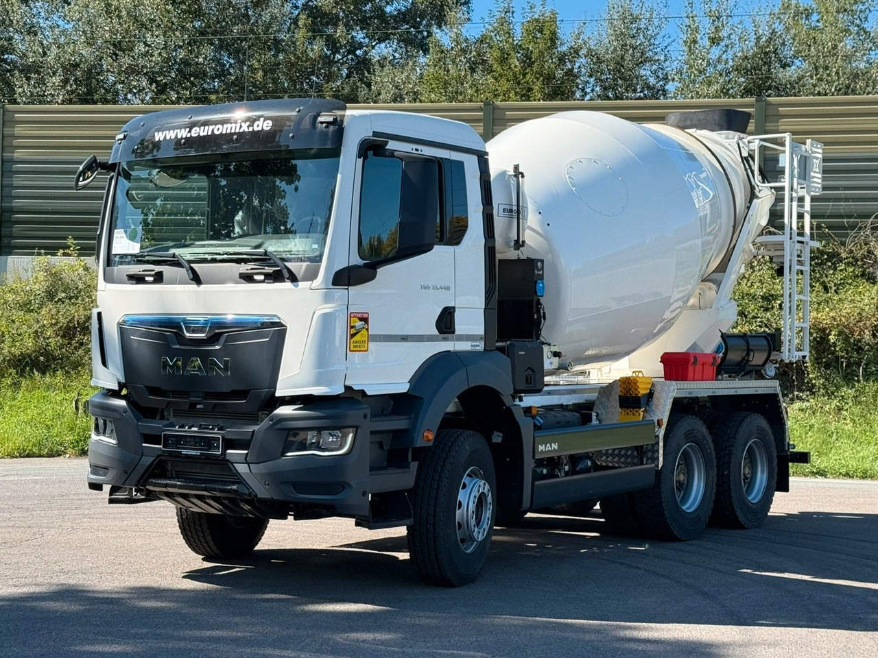 MAN TGS 33.440 / 6X4 Euro6e Euromix MTP EM 7 L - Truk pengaduk beton: gambar 2 MAN TGS 33.440 / 6X4 Euro6e Euromix MTP EM 7 L - Truk pengaduk beton: gambar 2