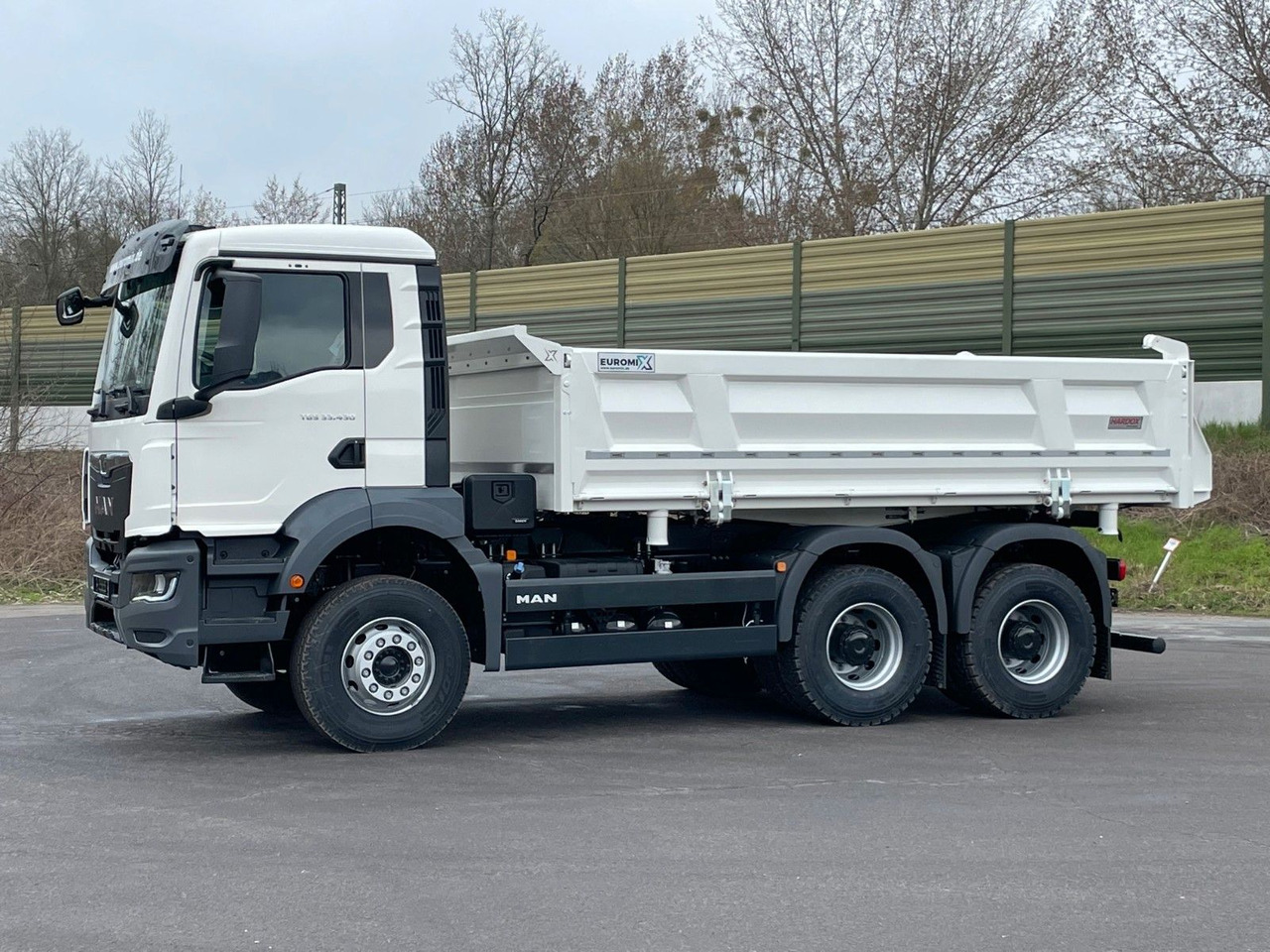 MAN TGS 33.440 6x4 /Euro6 3-Seiten-Kipper EuromixMTP - Truk jungkit: gambar 3 MAN TGS 33.440 6x4 /Euro6 3-Seiten-Kipper EuromixMTP - Truk jungkit: gambar 3