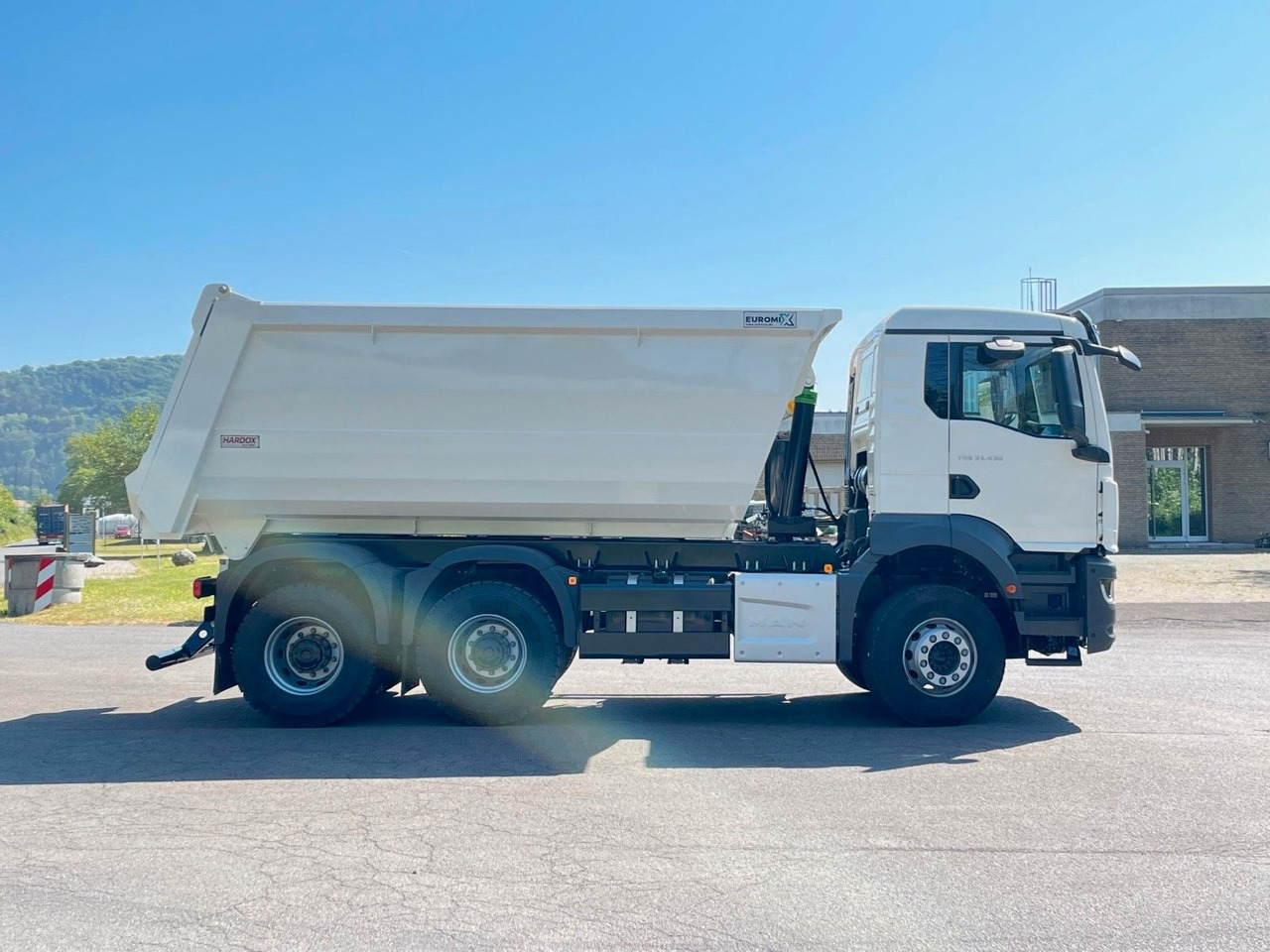 MAN TGS 33.440 6x4/Euro6e EuromixMTP Mulden-Kipper - Truk jungkit: gambar 5 MAN TGS 33.440 6x4/Euro6e EuromixMTP Mulden-Kipper - Truk jungkit: gambar 5